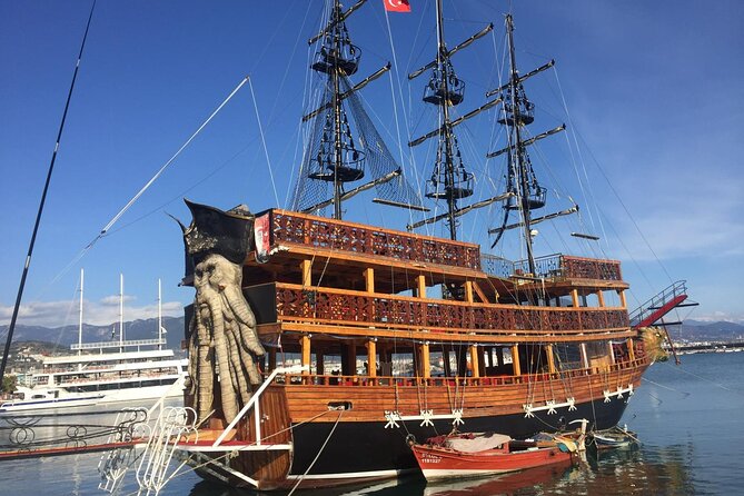 Alanya: Luxury Pirate Boat Tour With Foam Party