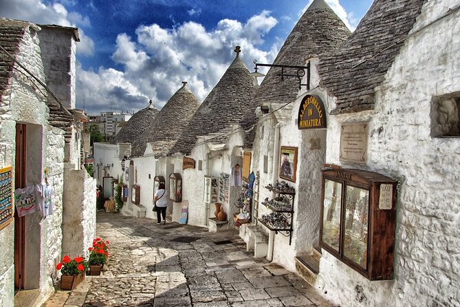 Alberobello, Polignano and Monopoli Tour Lasting 8 Hours