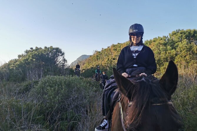 Alghero: Guided Horseback Ride at Lake Baratz & Porto Ferro