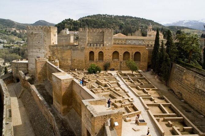 Alhambra Tour With Generalife and Alcazaba Review