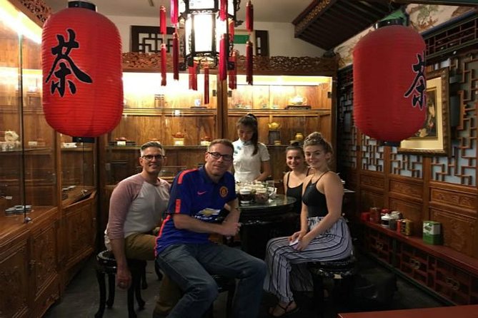 All Inclusive Beijing Group Tour to Ming Tomb and Badaling Great Wall