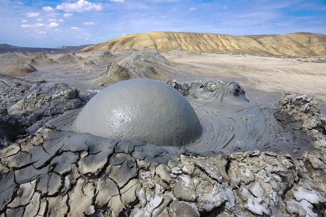 All Inclusive! Qobustan, Mud Vulcano, Ateshgah & Yanardag Fire Mountain Tour