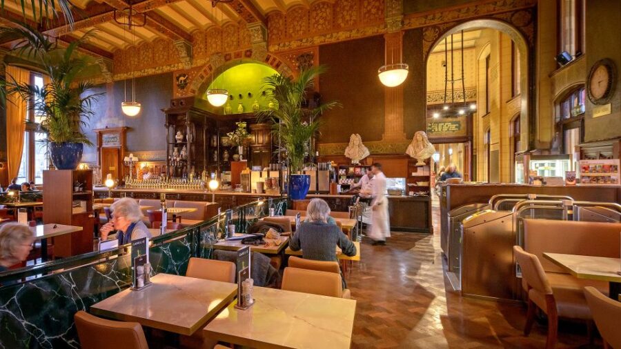 Amsterdam: 3-Course Meal in Historic 1st Class Waiting Rooms