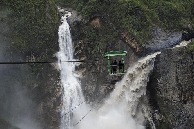 Andes and Amazon in 3 Days: Cotopaxi, Quilotoa, Baños, Amazon