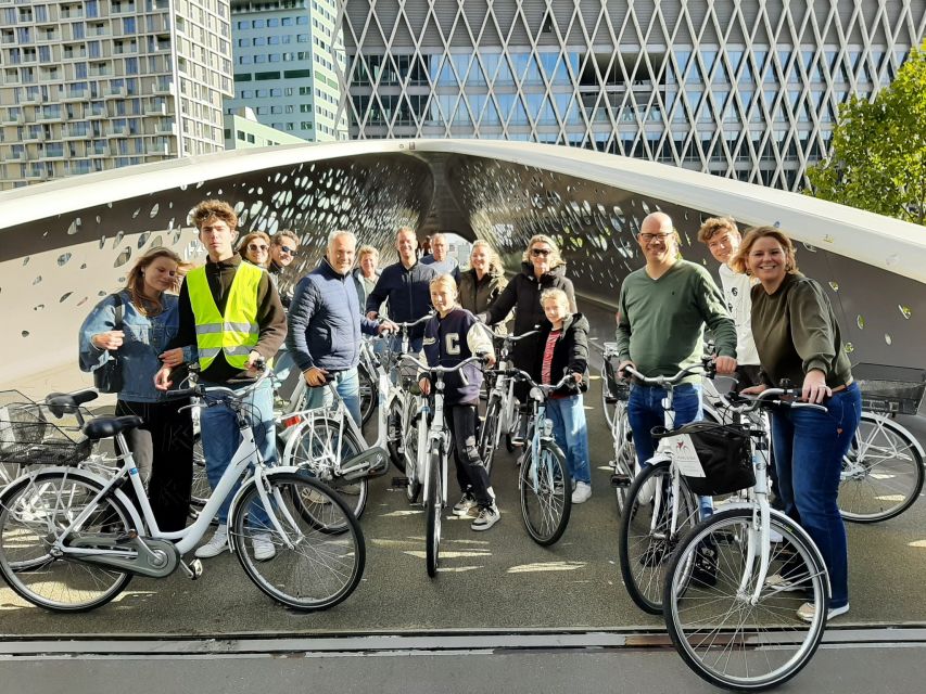 Antwerp: City Highlights Group Bike Tour With a Guide - Tour Overview