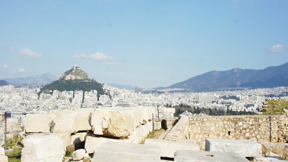 Athens: Acropolis Hill & Parthenon Mythology Hunt With Gifts - Activity Overview