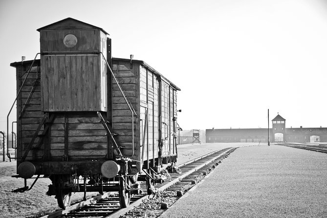 Auschwitz - Full Day Tour From Warsaw by Private Car
