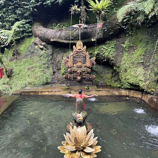 Bali: Cleaning & Purification Journey With Photographer