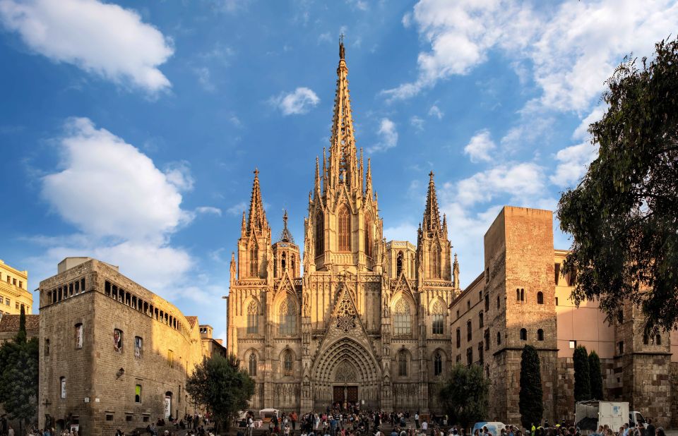 Barcelona: Barri Gotic Walking Tour - Tour Overview