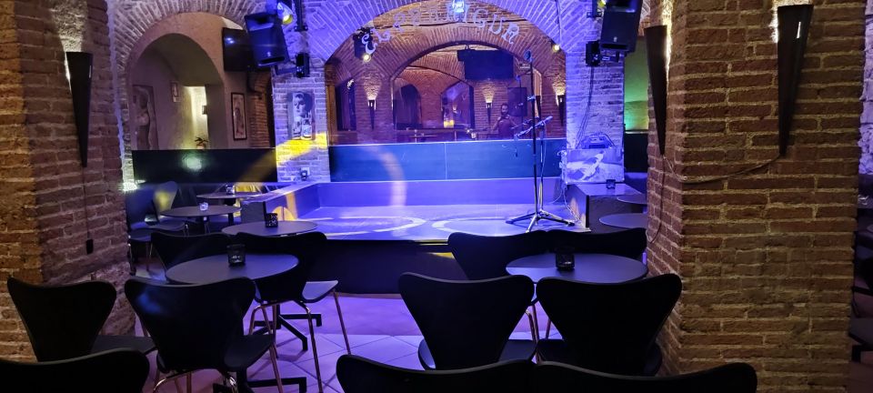 Barcelona: Exclusive Flamenco Show at El Paraigua With Drink - Event Overview