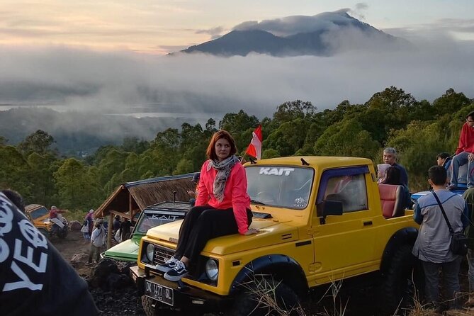 Batur Jeep Sunrise With Photographer