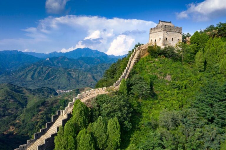 Beijing: Eastern Qing Tombs and Huangyaguan Great Wall Tour