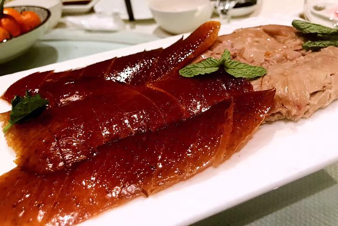 Beijing Evening Tour: Chaoyang Acrobatic Show With Peking Duck Dinner