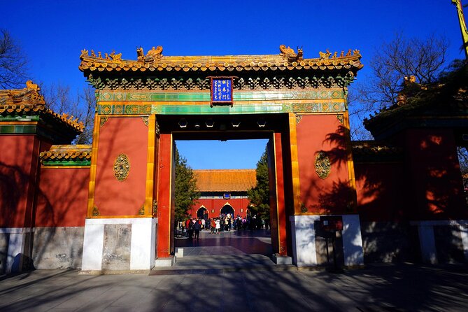 Beijing Private Day Tour: Lama Temple,Hutong Tour and Tai Chi Lesson W/ Lunch
