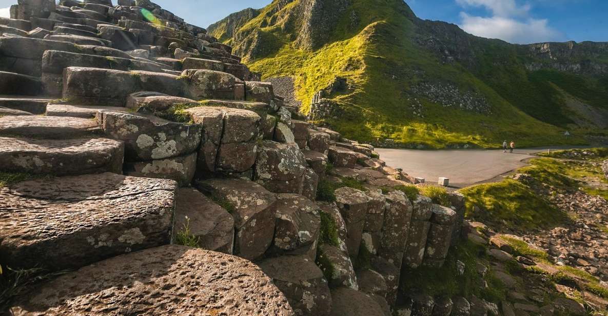 Belfast and Giants Causeway: 2-Day Guided Tour