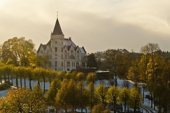 Bergen: Guided Tour by Minibus With Local Guide & Photostops
