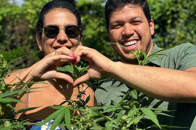 Bird Sanctuary and Animal Farm Day Tour - Feeding Experiences