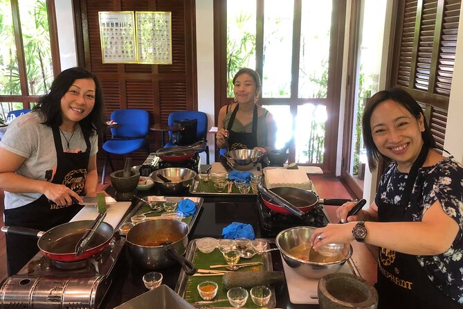 Blue Elephant Thai Cooking Class With Additional Dessert in Phuket - Sample Menus for Each Day