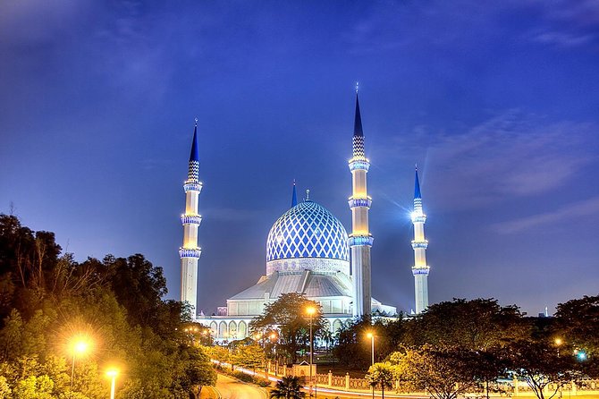 Blue Mosque And Batu Caves Tour