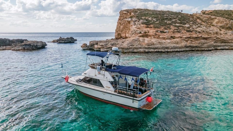 Boat for Scuba Divers: Um El Faroud & Ghar Lapsi - Um El Faroud Dive Details