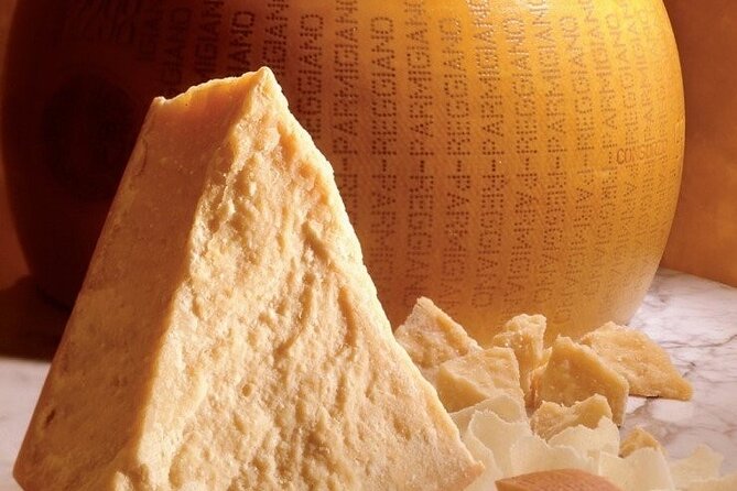 Bologna: the Red Medieval Pearl and Its Delicious Food (Private Tour)