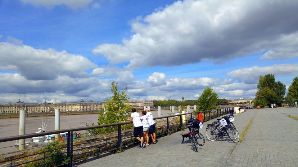 Bordeaux: Essentials 3-Hour Bike Ride - Overview and Duration