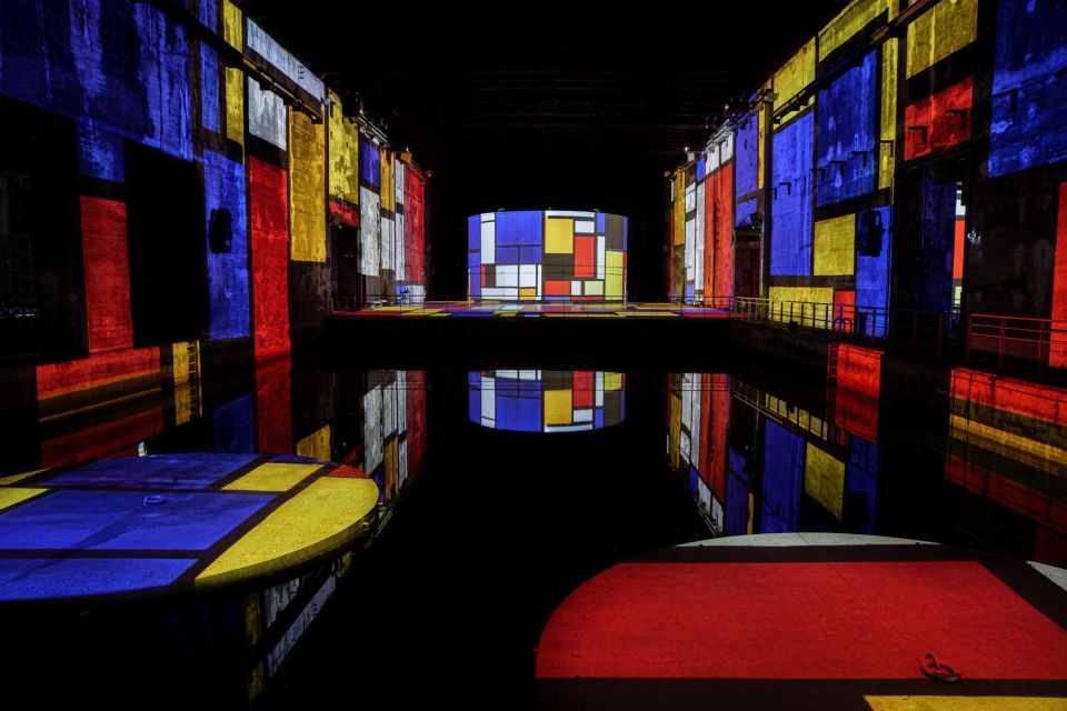 Bordeaux: the Bassins Des Lumières Immersive Exhibition - Exhibition Overview