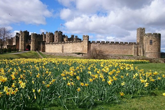 Borders and Alnwick Castle Tour From Edinburgh