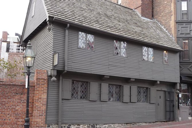 Boston Sightseeing Tour – a Fully-Narrated Driving Tour