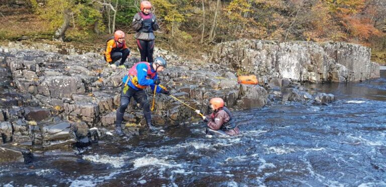 Bowlees: White Water Tubing