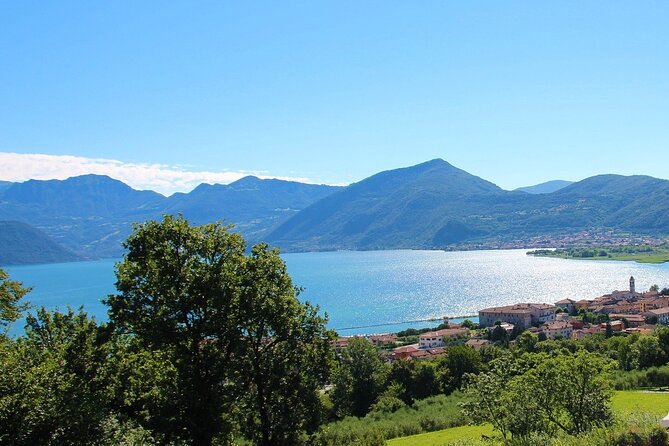 Brescia and Franciacorta Winery Area. Cultural and Wine Tasting Small Group Tour