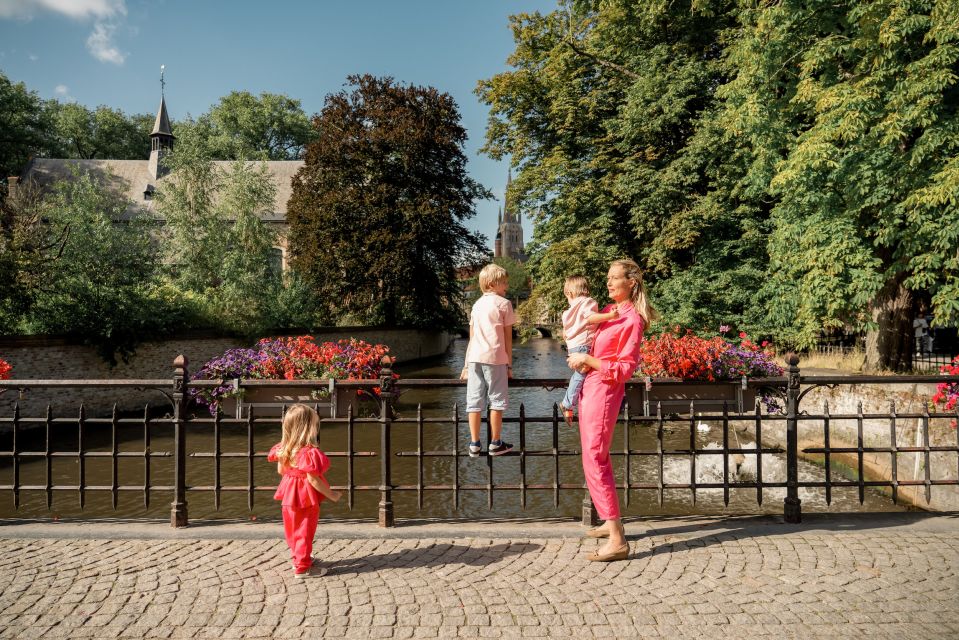 Bruges : Your Private 30min. Photoshoot in the Medieval City - Overview of the Experience