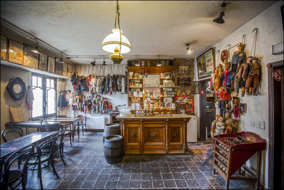 Brussels: Private Tour of Theatre Toone With Snacks and Beer - Overview of the Tour