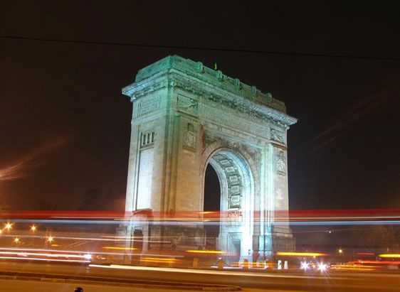 Bucharest Evening Tour and Traditional Dinner - Overview of the Tour