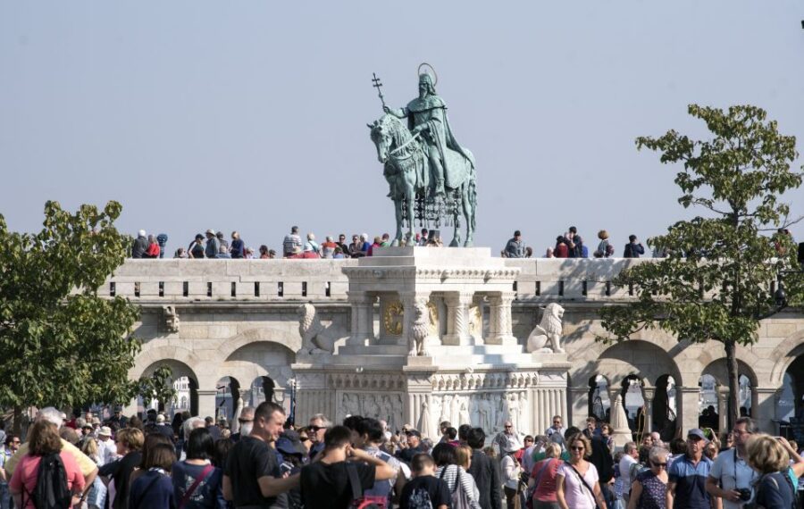 Budapest: Buda Walking Tour