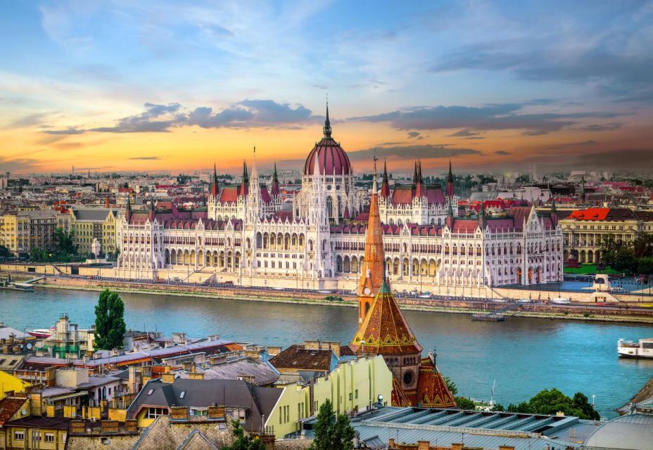 Budapest: Capture the Most Photogenic Spots With a Local - Tour Overview and Pricing