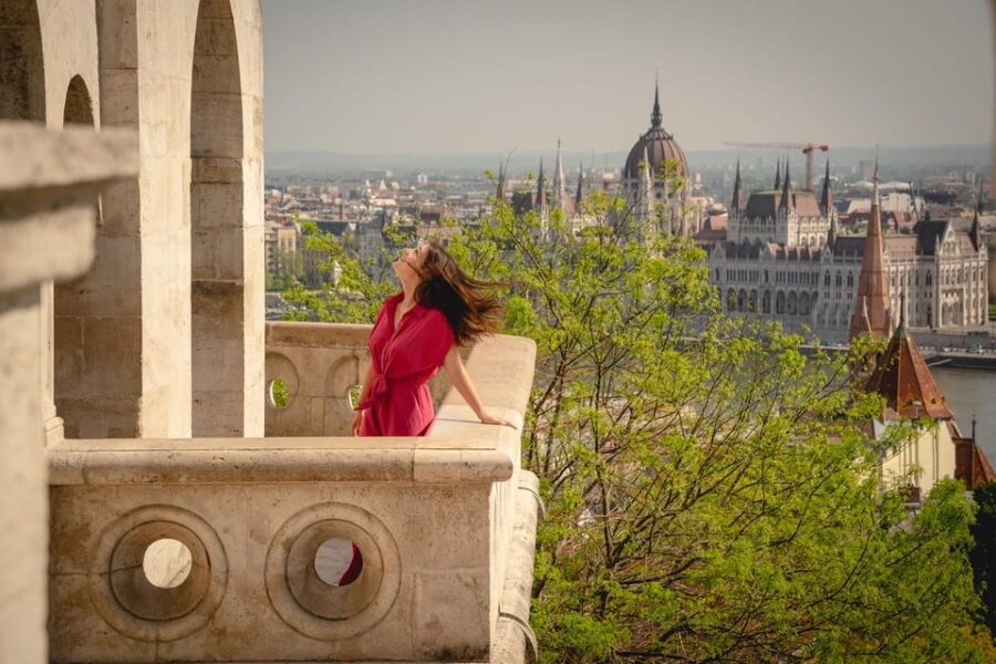 Budapest: Fast Private Photoshoot Session With Edited Photos