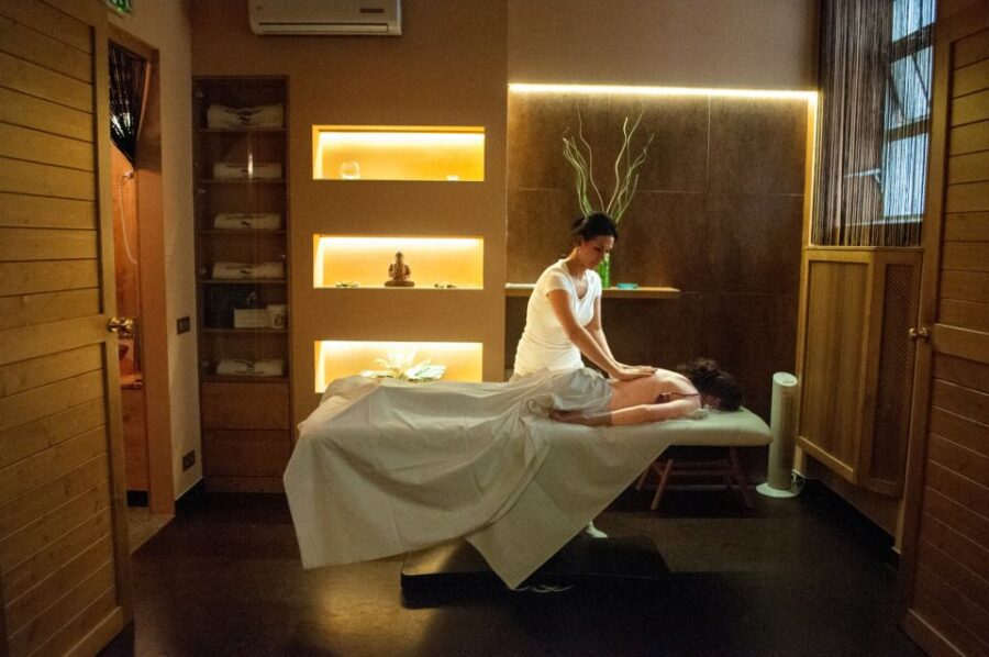 Budapest: Full-Day Gellért Spa Ticket