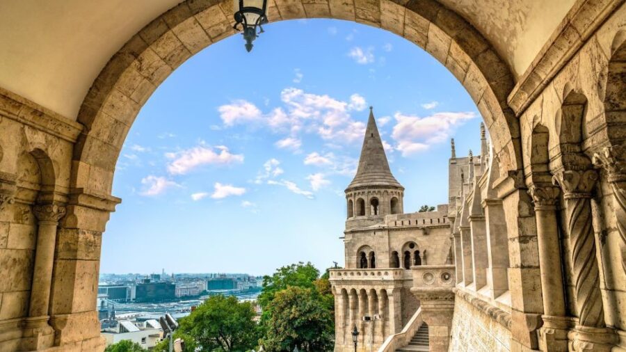 Budapest: Private Exclusive History Tour With a Local Expert