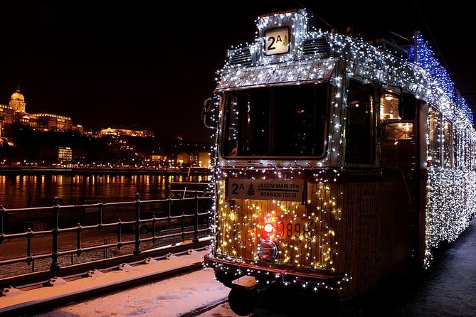 Budapest Wonderland - a Christmas Market Tour With Chimney Cake & Mulled Wine
