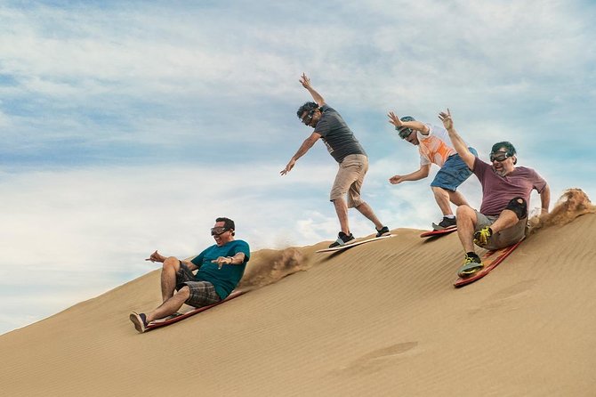 Buggy & Sandboarding in Paracas