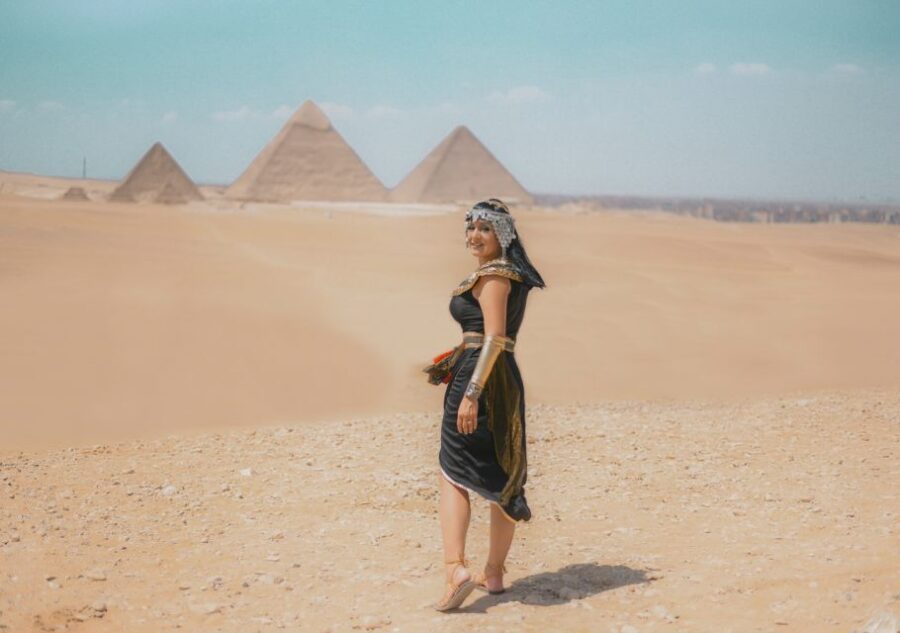 Cairo: Private Photo Session With a Local Photographer