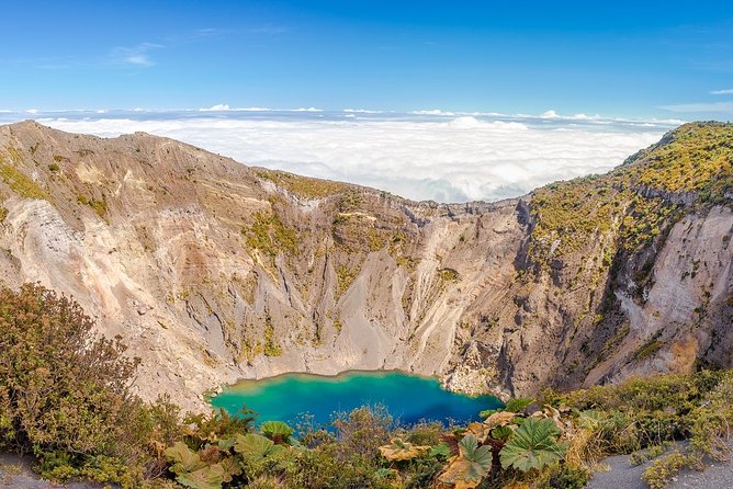 Cartago Highlights: Irazu Volcano and Small Towns. Private Tour