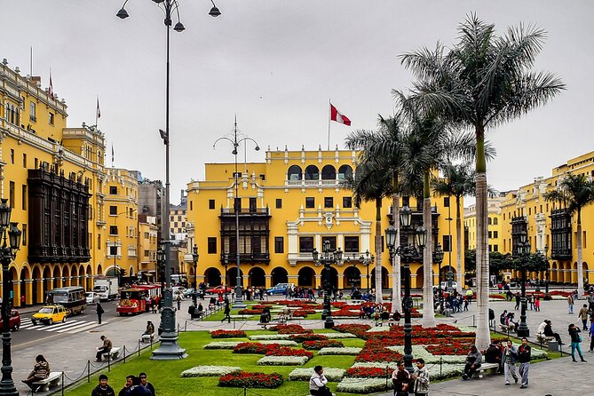 Catacombs Museum and Colonial City Tour From Lima