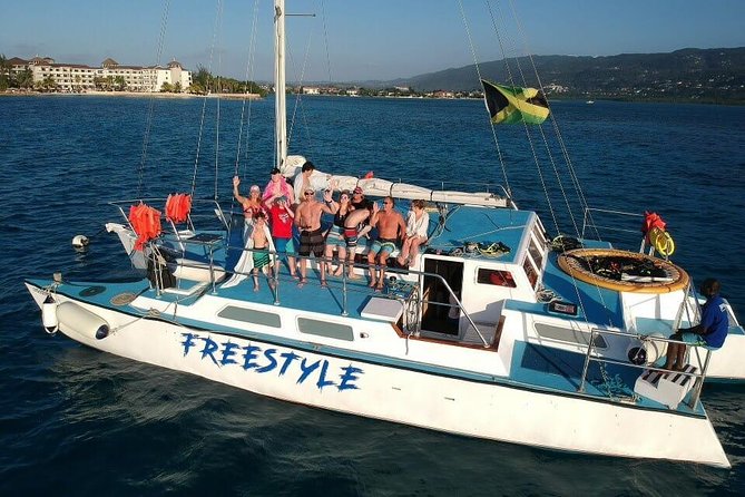 Catamaran, Snorkeling & Dunns River Falls