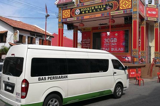 Chauffeur: Malacca to Singapore Van Transfer