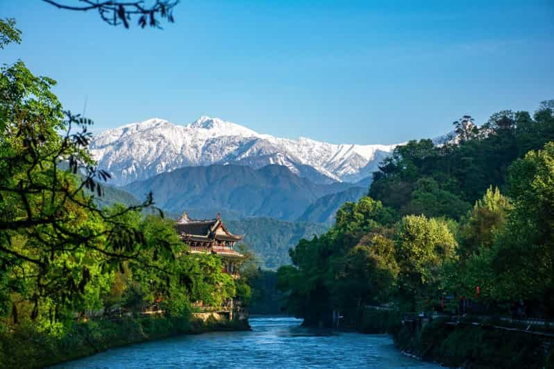 Chengdu: Dujiangyan Irrigation System Private Day Tour - Tour Overview