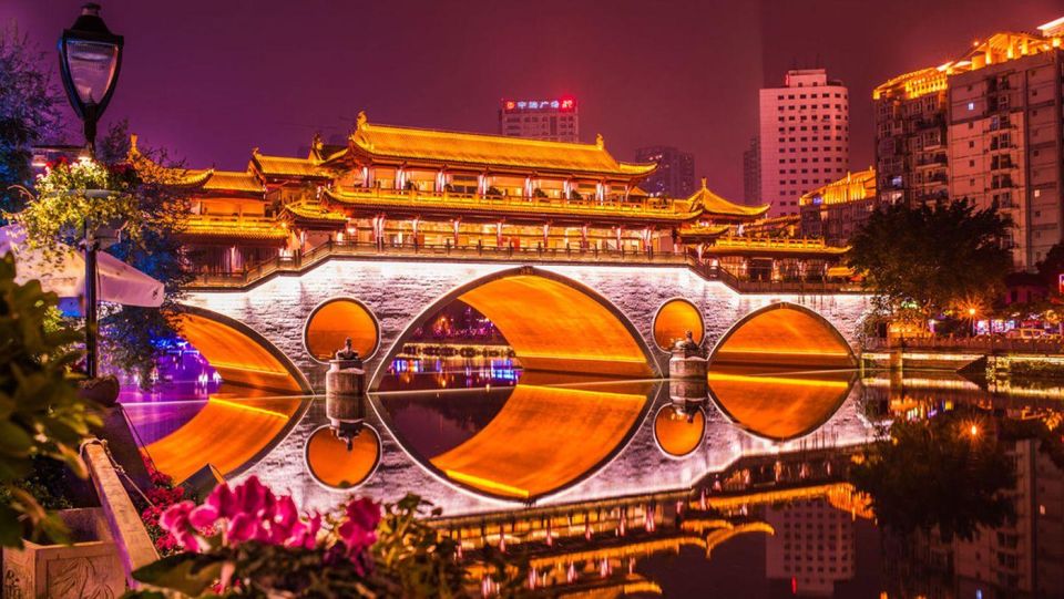 Chengdu: Illuminated Night Tour With Sichuan Opera or Hotpot - Tour Overview and Pricing