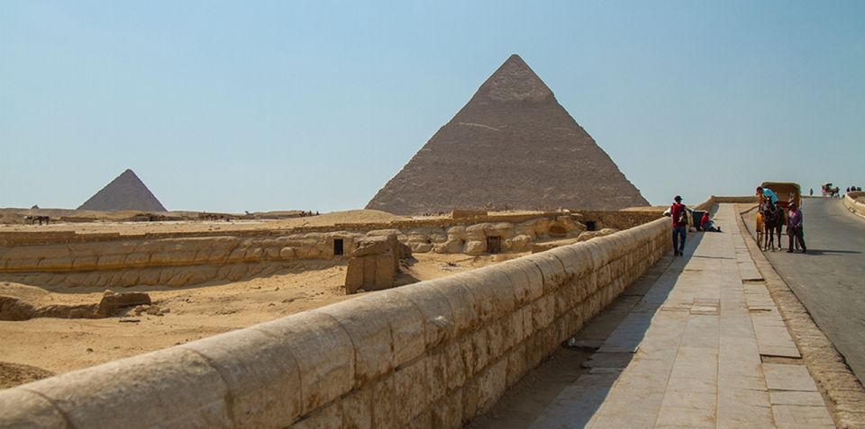 Classic Pyramids Tour From Hurghada by Bus - Tour Overview