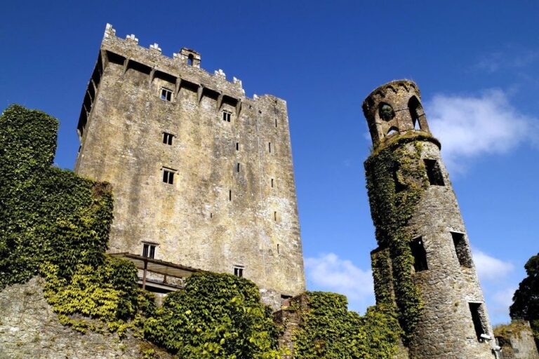 Cliffs of Moher and Blarney 2-Day Tour From Dublin